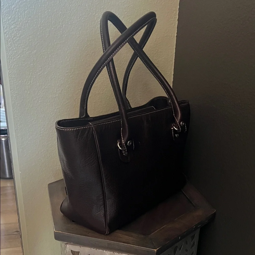 1 hour sale ♠️ Kate Spade, Elegant Dark Brown Leather Tote Bag